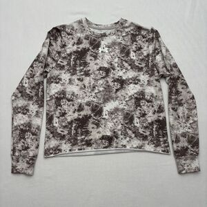 Under Armour Women's Long Sleeve Crew Neck Tie Dye Athletic Cropped Top, Camo, S